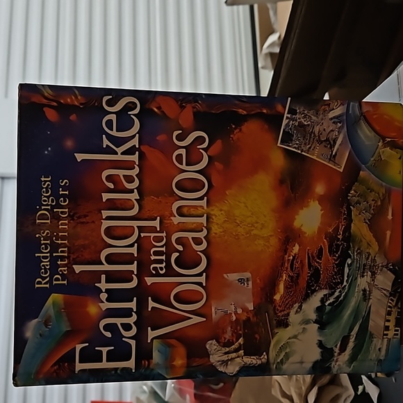 Earthquakes and Volcanoes (Reader's Digest Pathfinders - Picture 1 of 3